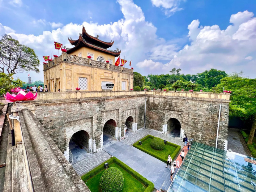 Một Buổi Chiều Ở Hoàng Thành Thăng Long: Đi Đâu, Xem Gì Và Có Đáng Đi Không?
