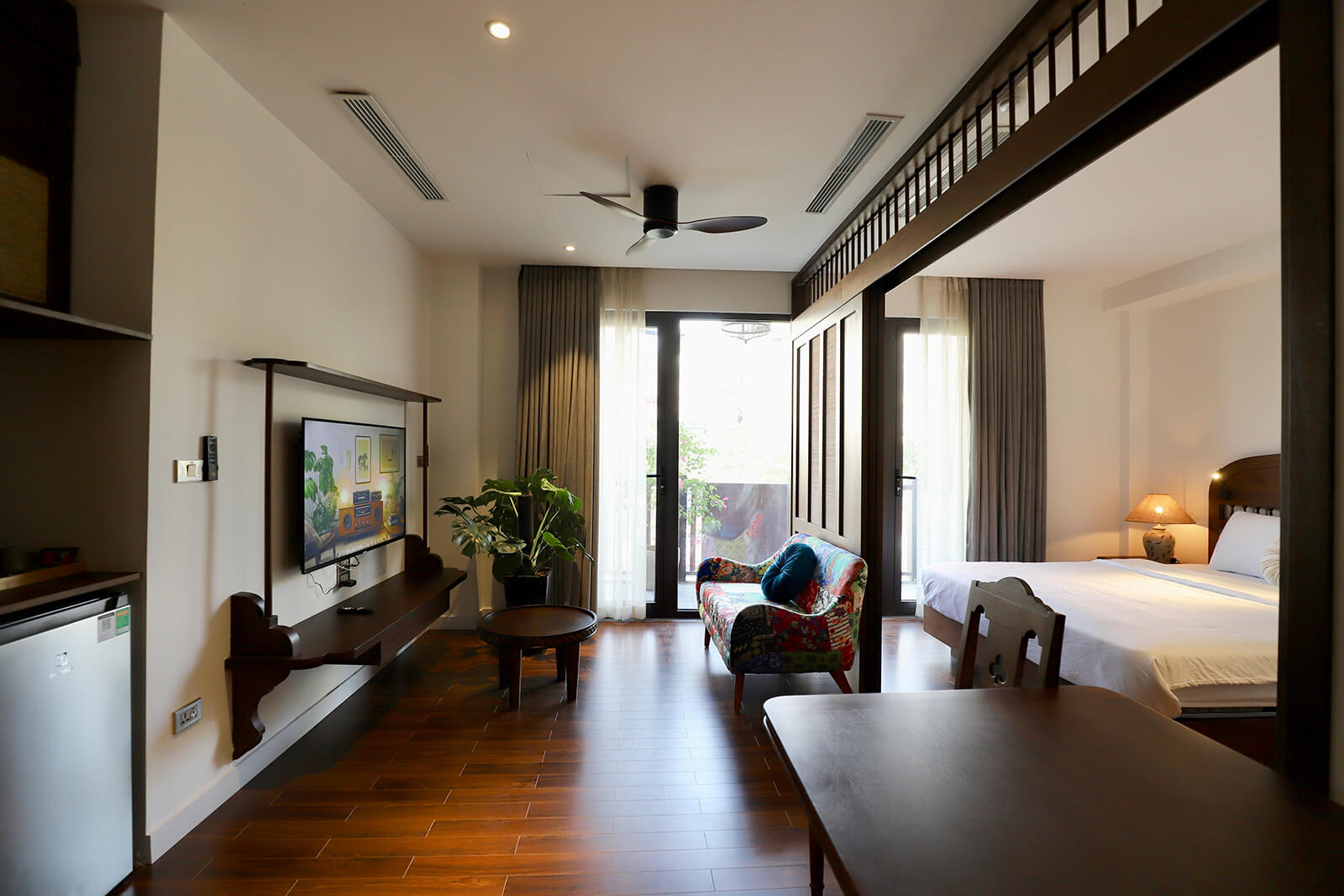 Superior Balcony Apartment with Truc Bach Lake View