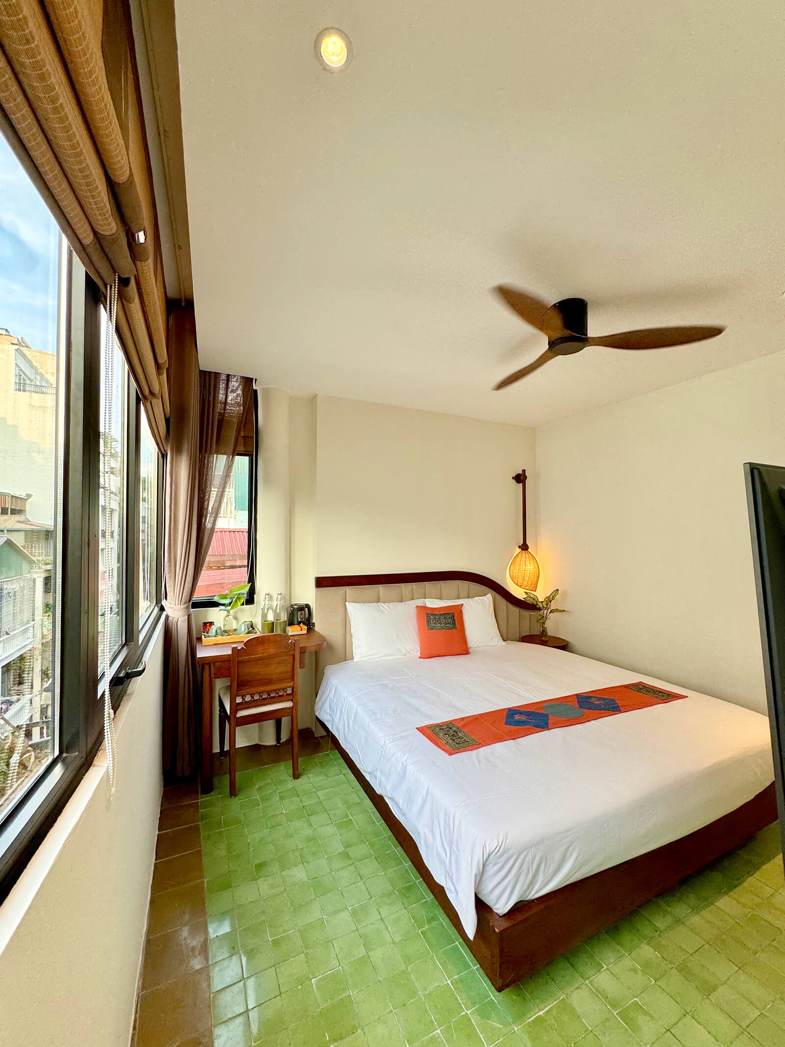 Superior Apartment With City View