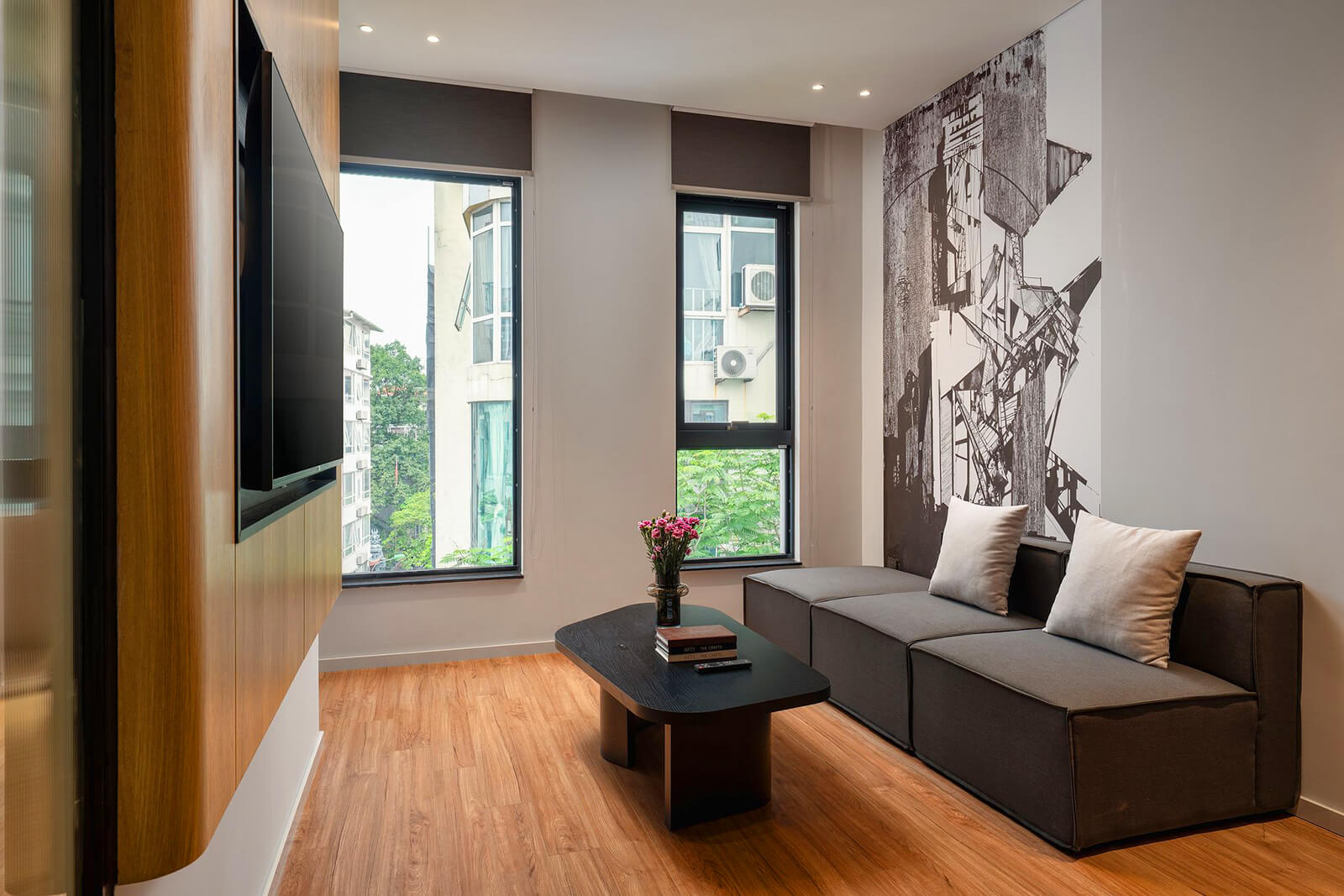 Three-bedroom Apartment With Truc Bach Lake View
